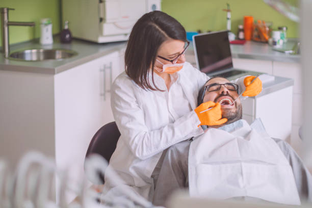 Best Urgent Tooth Repair  in South Gate Ridge, FL